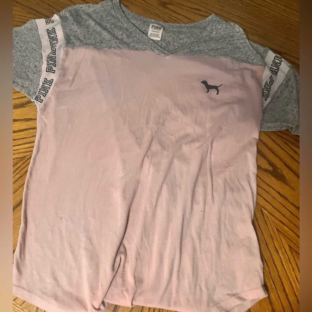 Victoria’s Secret pink shirt (Small)